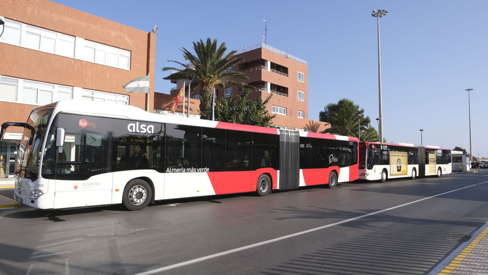 Atardecer en el Faro, organizado por la Autoridad Portuaria de Almería