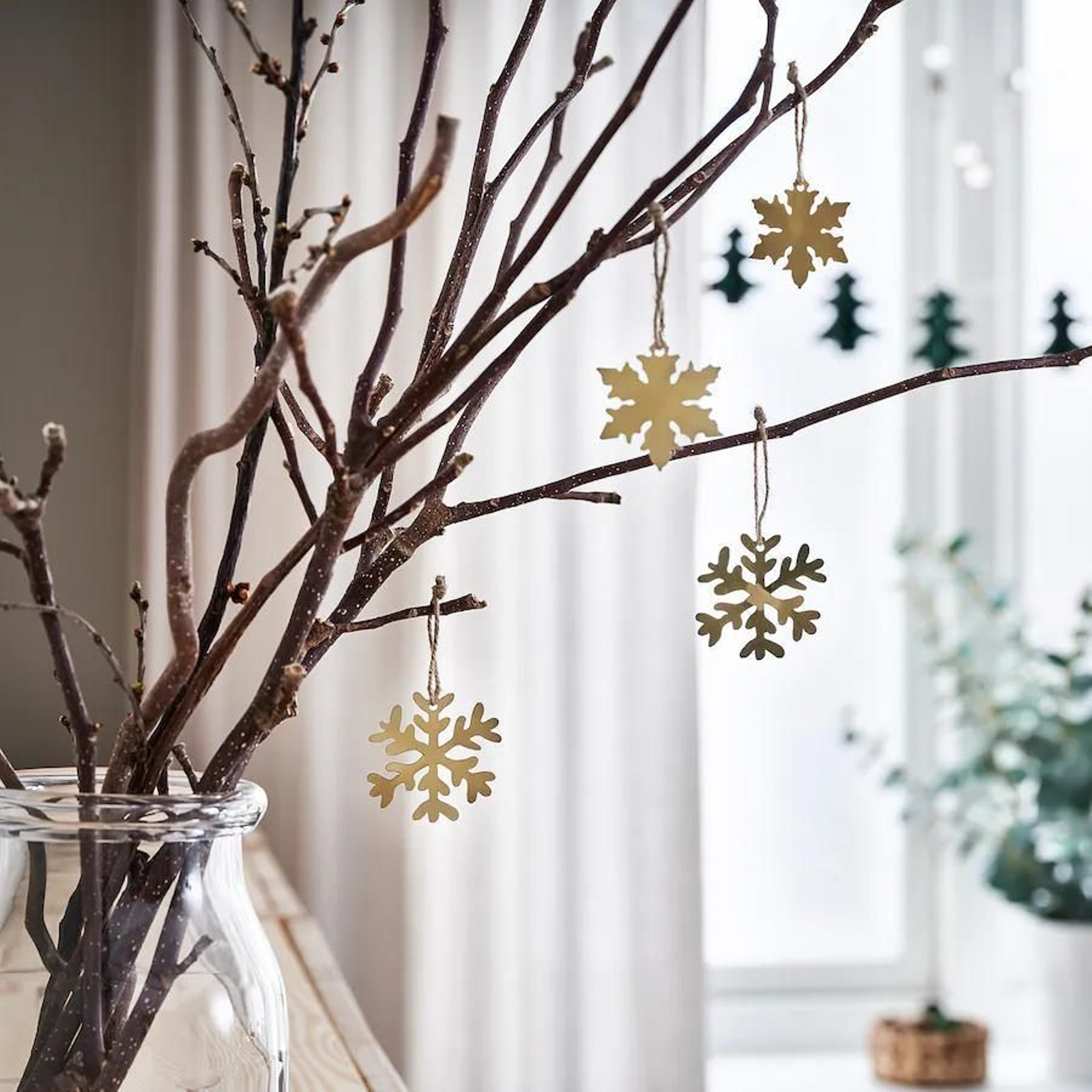 Adornos de Navidad con forma de hoja de Ikea.