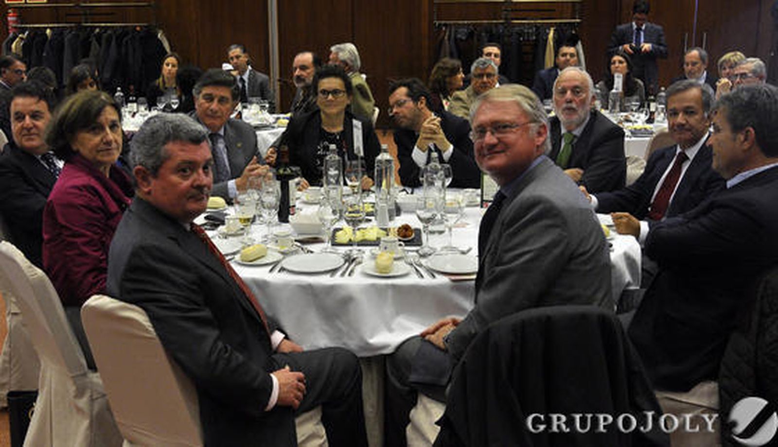 Jesús María Ruiz, Emelina Fernández, Miguel Ángel Martín, Manuel Pérez, Francisca Díaz, Juan M. Marqués, Isaías Pérez Saldaña, Jorge Segura, Antonio Miguel Cervera y José Joaquín López-Sáez. / Juan Carlos Vázquez