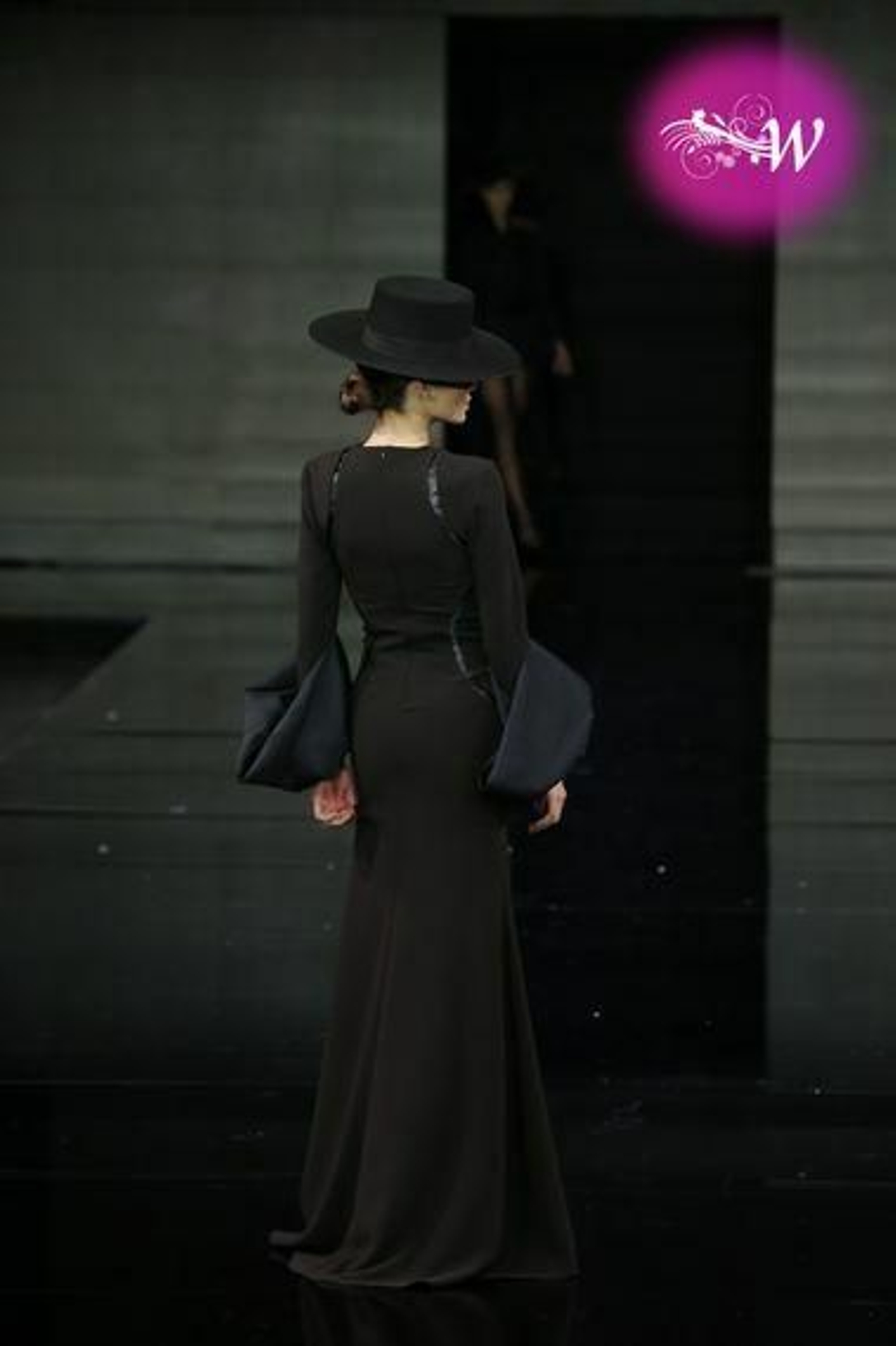 Cristo Báñez vuelve a SIMOF para presentar su colección de flamenca 2020, todas las fotos