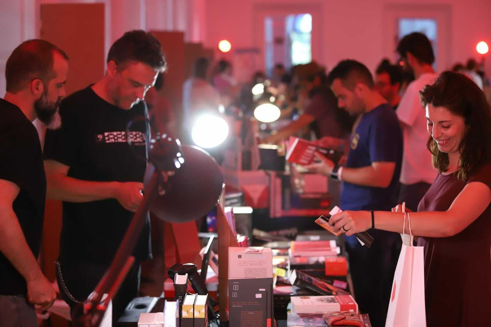 La Noche de los Libros de la Térmica, en fotos