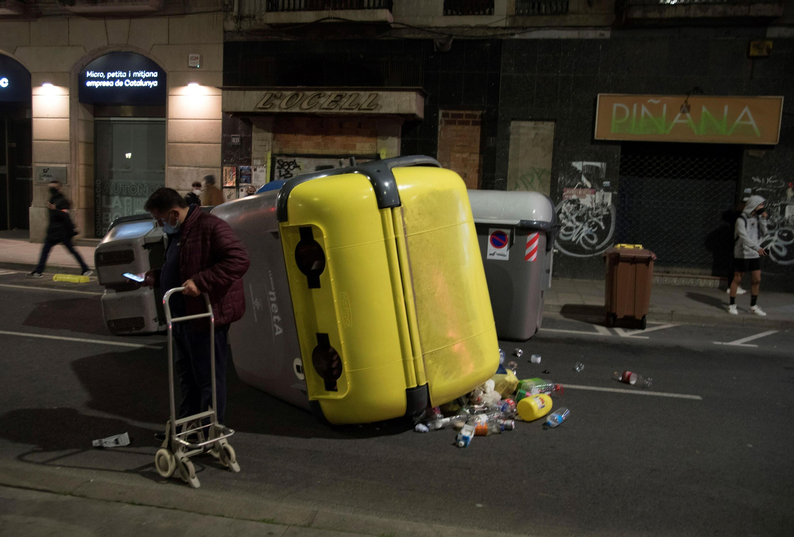 Las imágenes de los disturbios en Cataluña por el arresto de Pablo Hasel