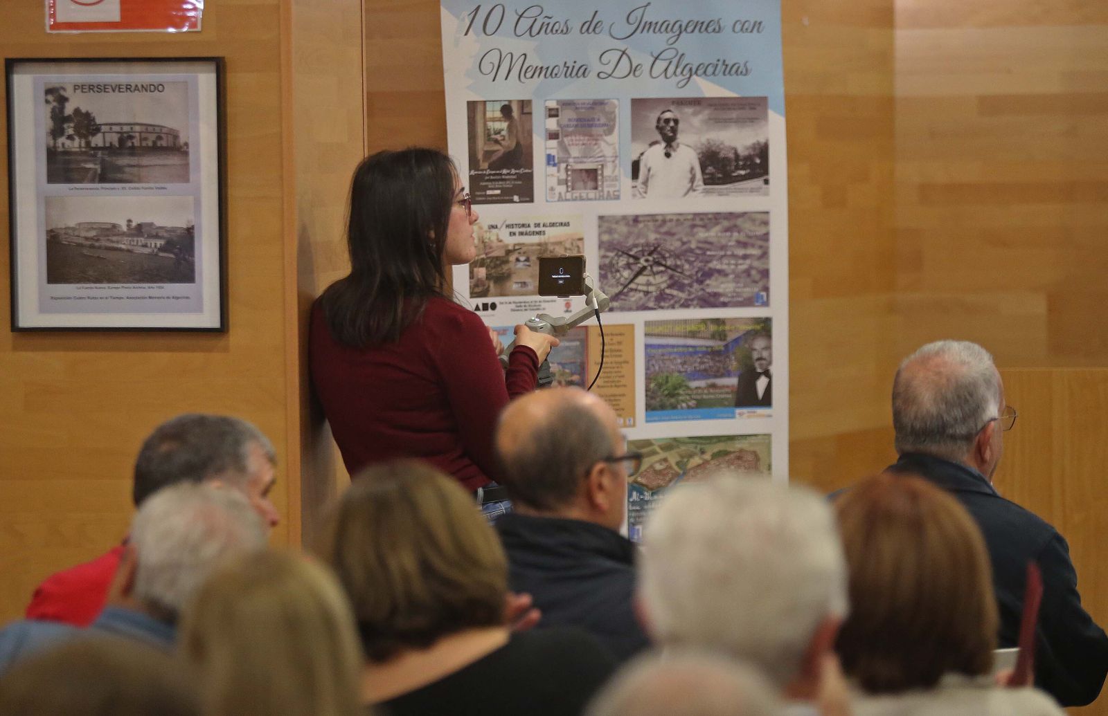 Fotos de la exposición 'Diez años de imágenes con Memoria de Algeciras'