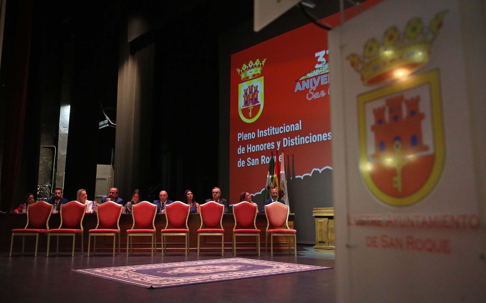 Fotos del pleno institucional de honores y distinciones por el 317º aniversario de San Roque