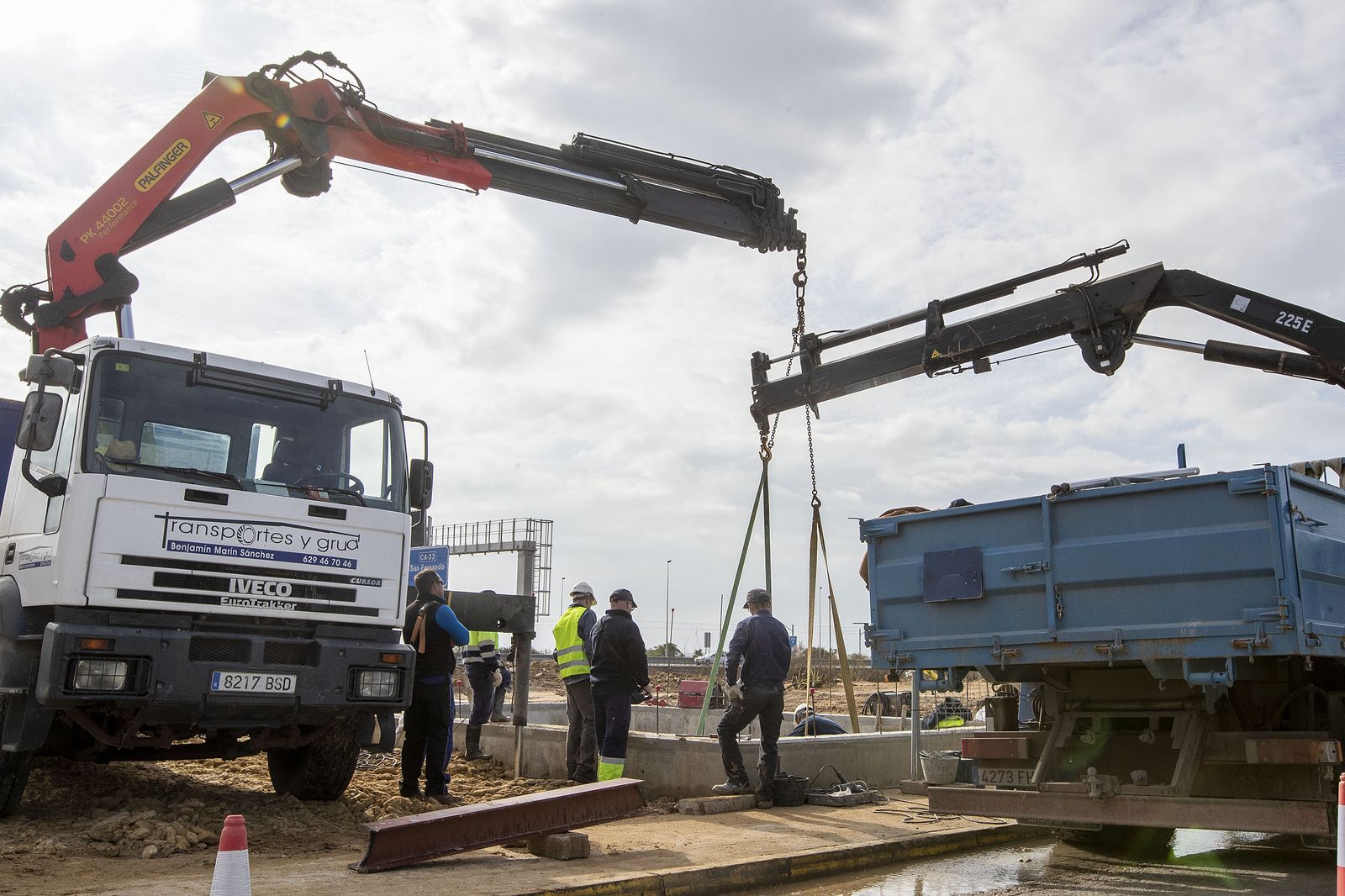 Trabajos para la conexión de la tubería de Tres Caminos a la toma de la Venta de Vargas.