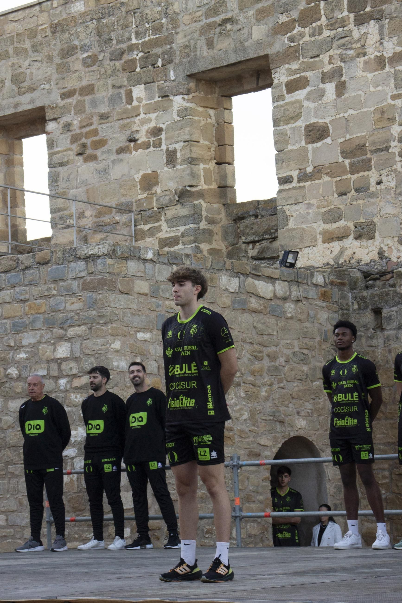 Presentación del Jaén Paraíso Interior FS en el Castillo de Sabiote, en imágenes