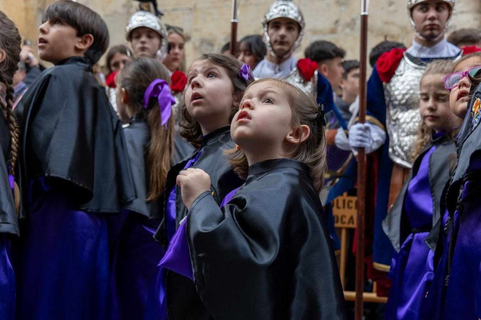 Los jiennenses arropan a las tres cofradías de la tarde en un Domingo de Ramos más caluroso de lo esperado (II)