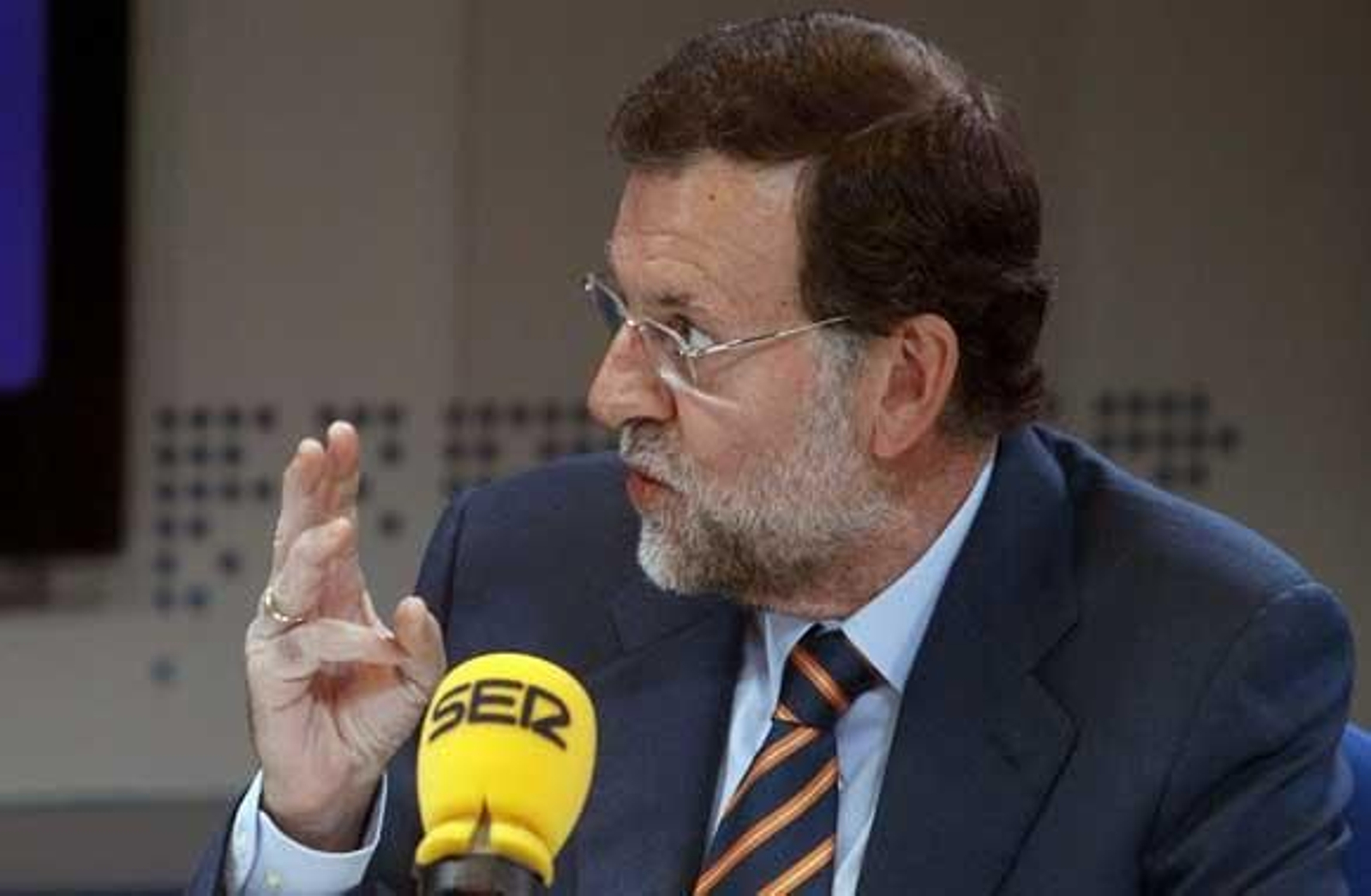 Rajoy no subirá el IRPF ni el IVA y rebajará el Impuesto de Sociedades