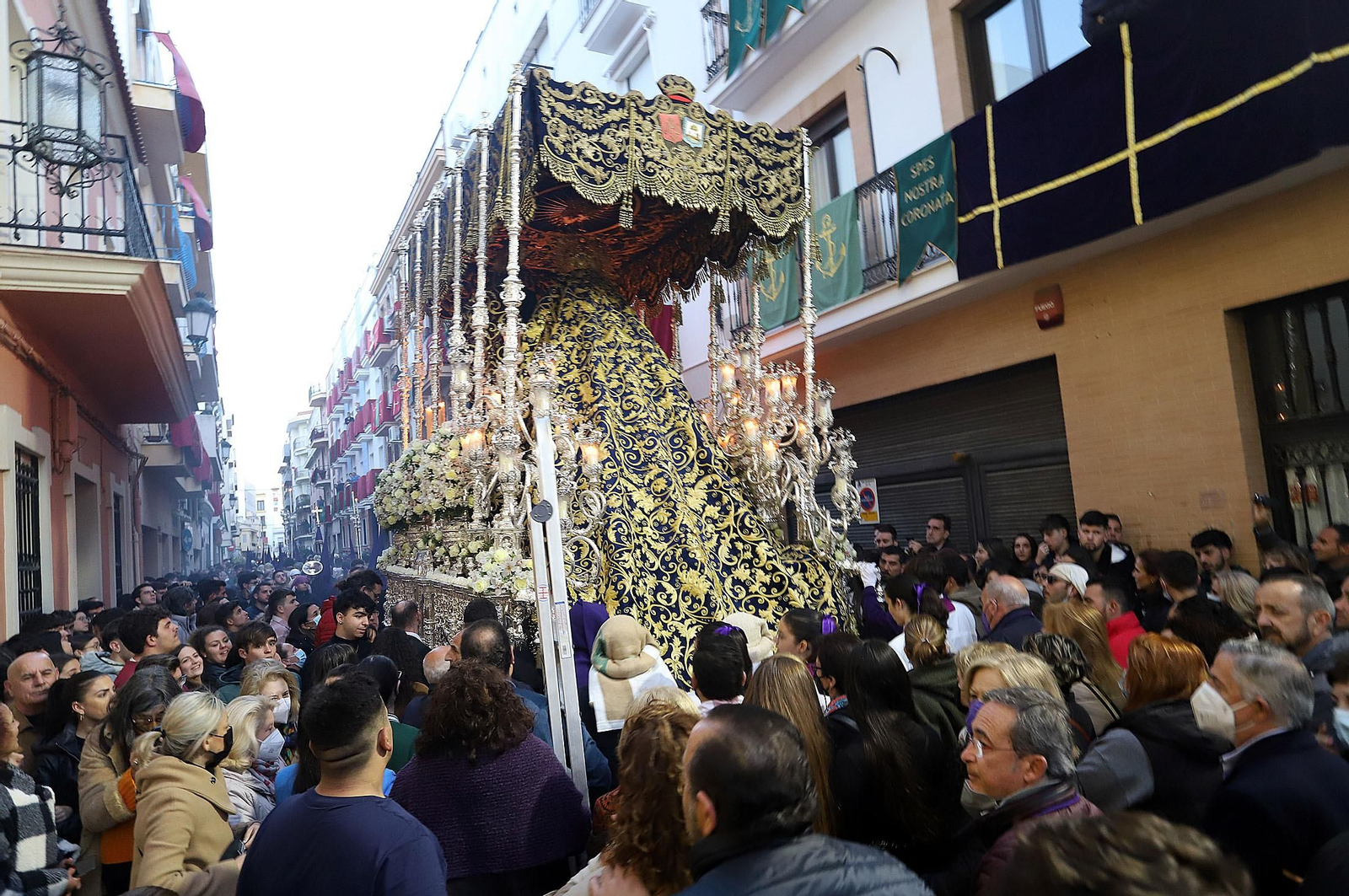 Imágenes del Nazareno en la madrugá de Huelva
