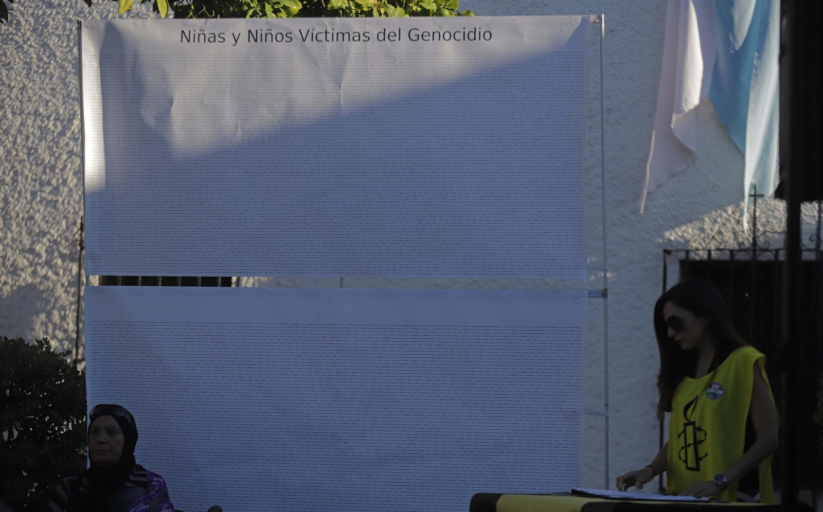 Fotos del acto en solidaridad con Gaza organizado por Amnistia Internacional en Algeciras