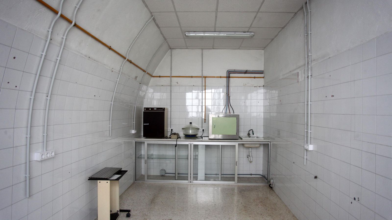 La Farmacia Municipal en las bóvedas de Santa Elena.