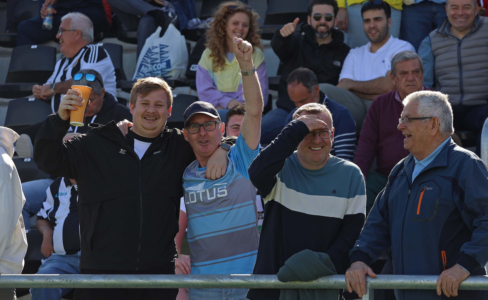 Búscate en el Ciudad de La Línea durante el Balona  - El Palo