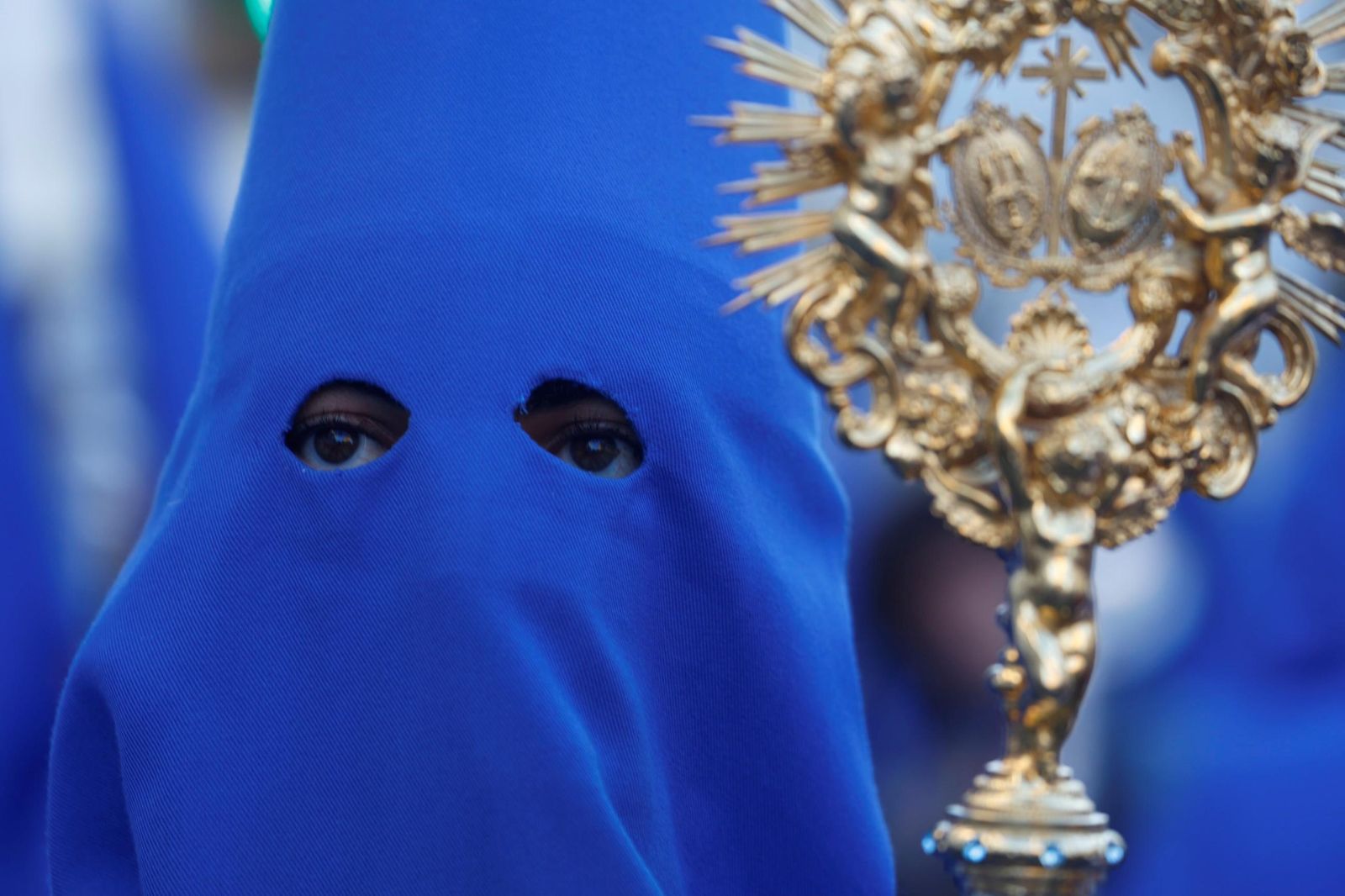 La procesión del Prendimiento en este Martes Santo de Córdoba, en imágenes