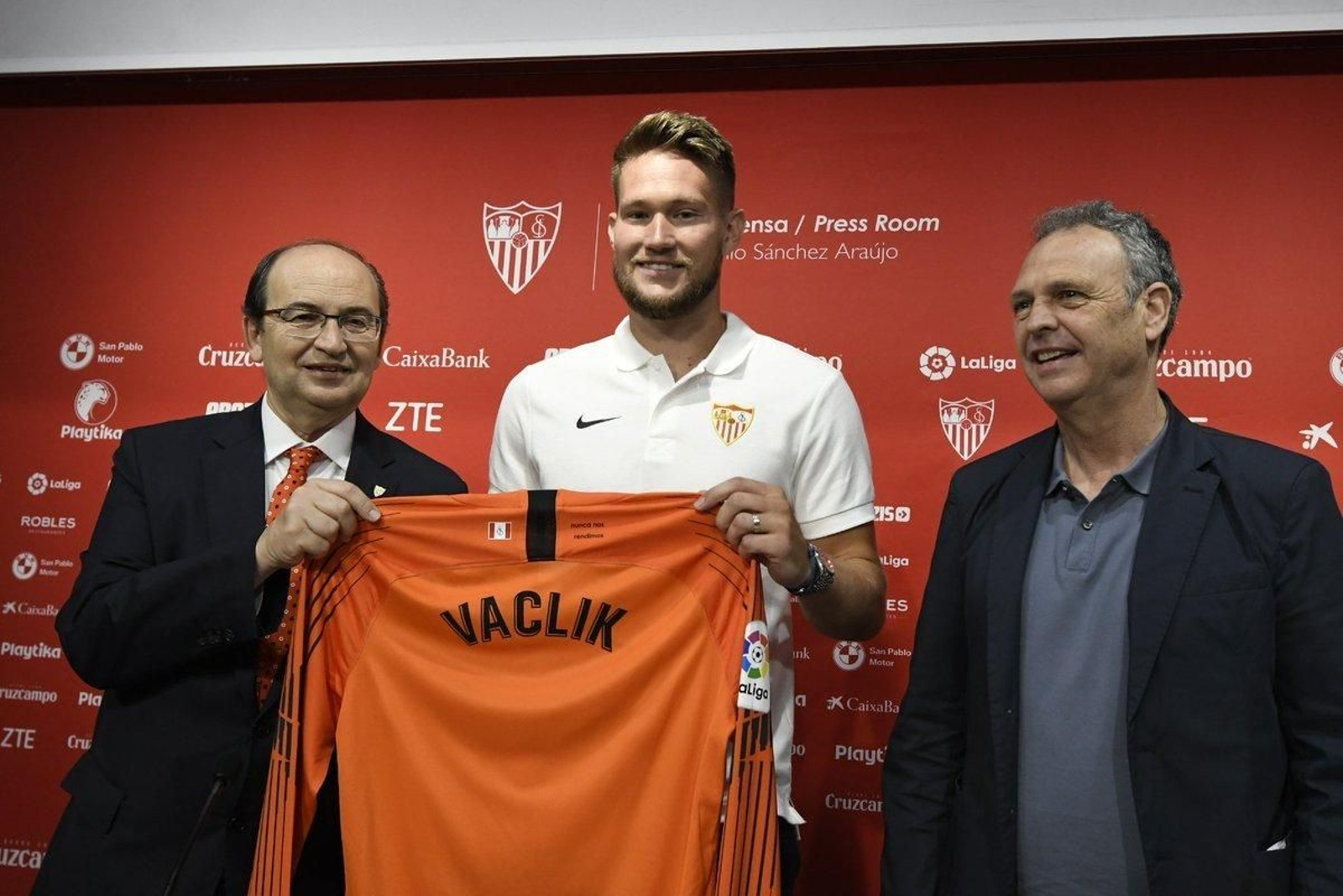 José Castro y Caparrós  junto a Vaclik.