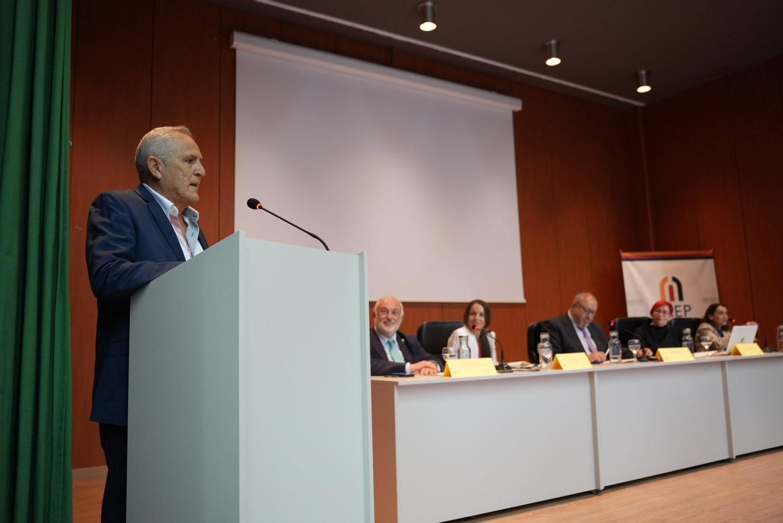 Las imágenes de la graduación de la tercera promoción de UCOIncluye