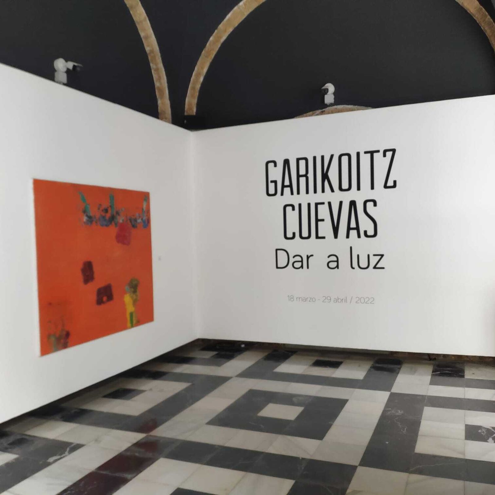 Entrada a la exposición de Garikoitz Cuevas en Diputación.