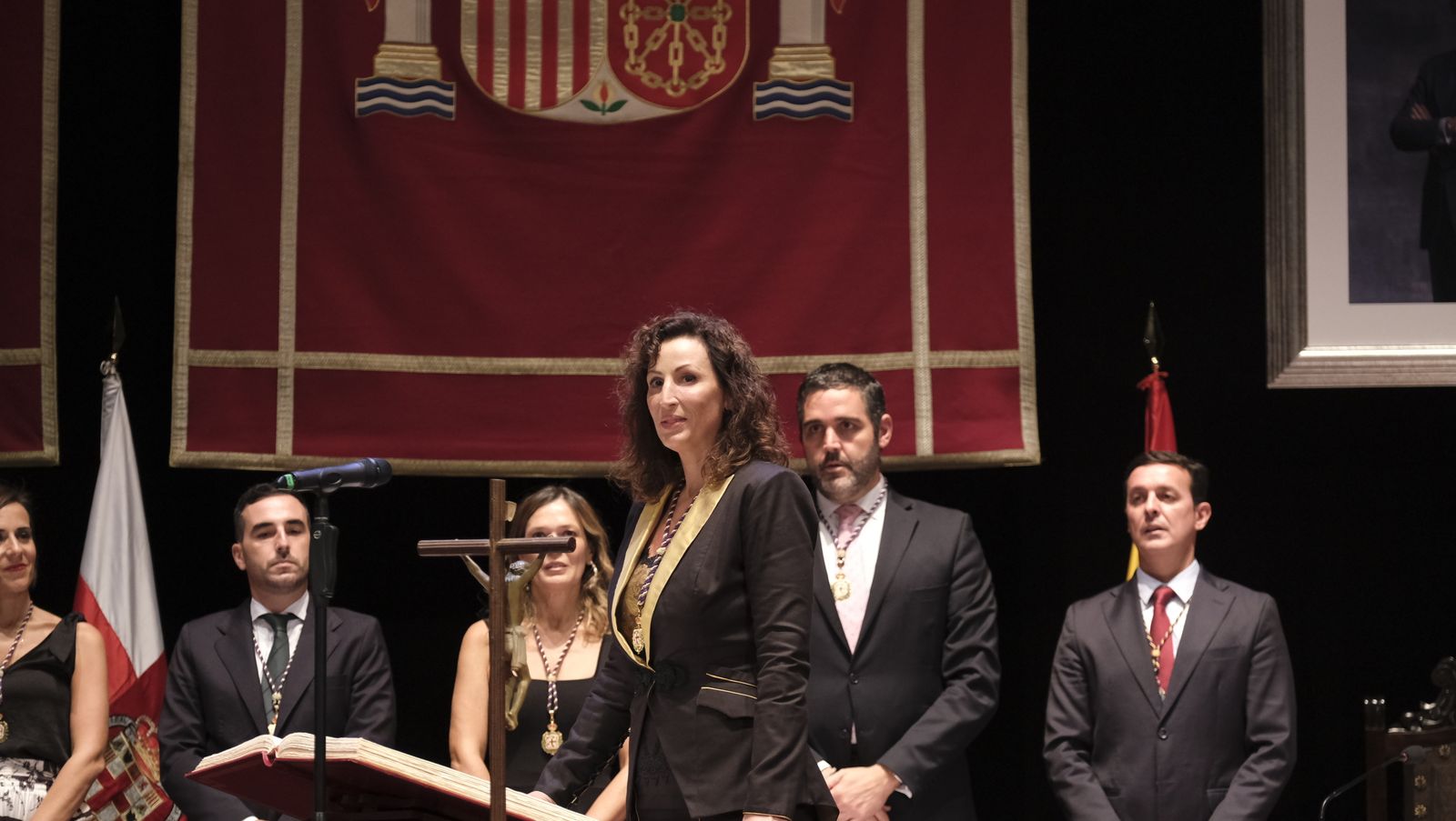 Imágenes de la investidura como Alcaldesa de Almería, de María del Mar Vázquez Agüero