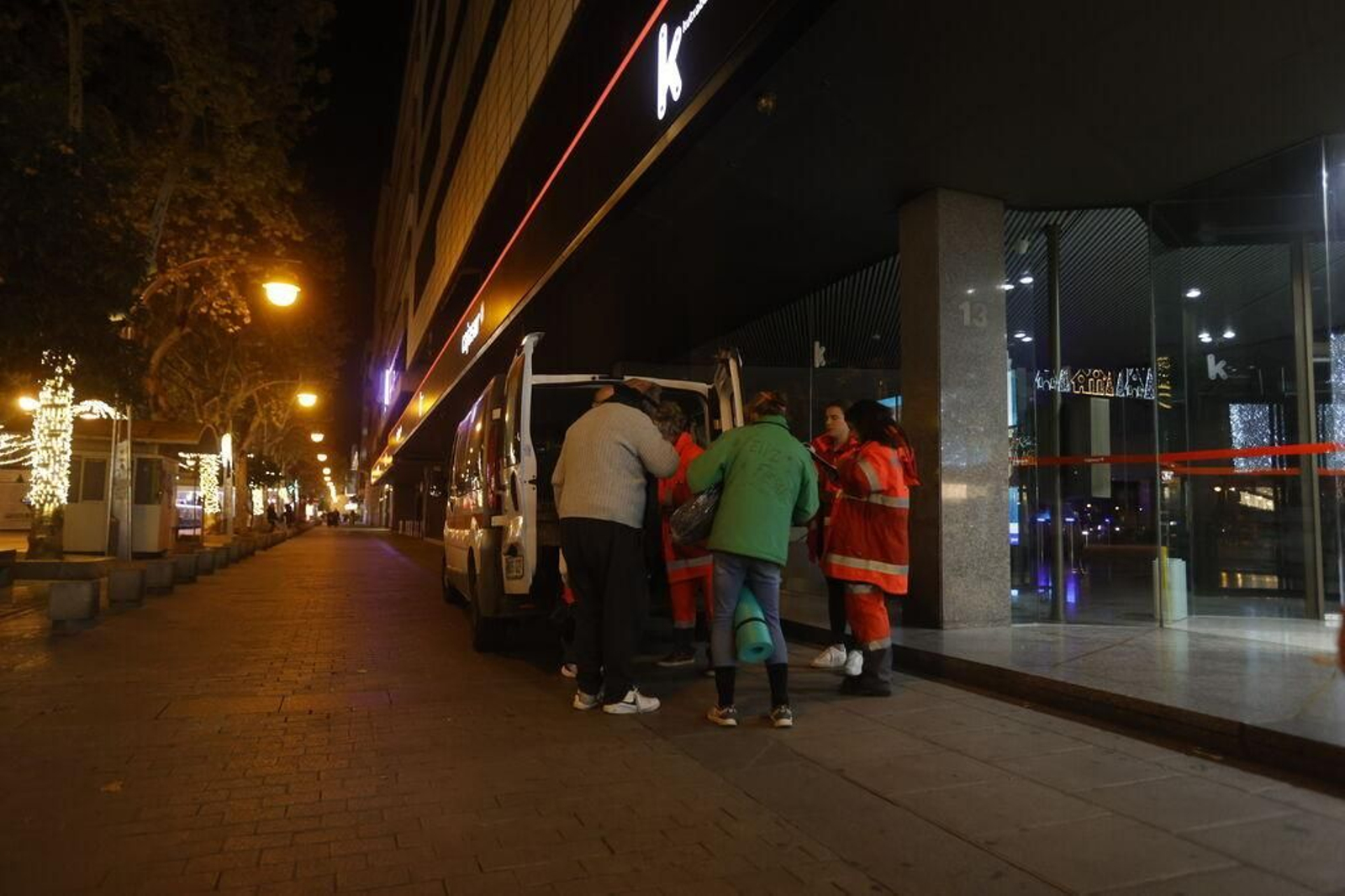Servicio de atención a personas sin hogar de Cruz Roja Córdoba. Servicio de atención a personas sin hogar de Cruz Roja Córdoba.