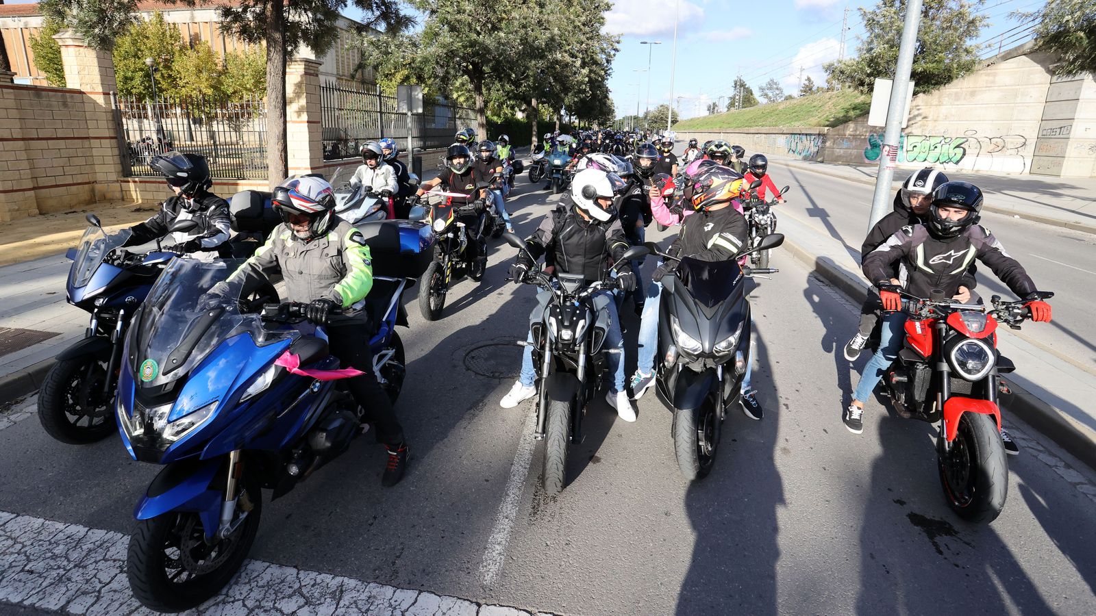 Caravana motera desde el Circuito de Jerez al Parque González Hontoria