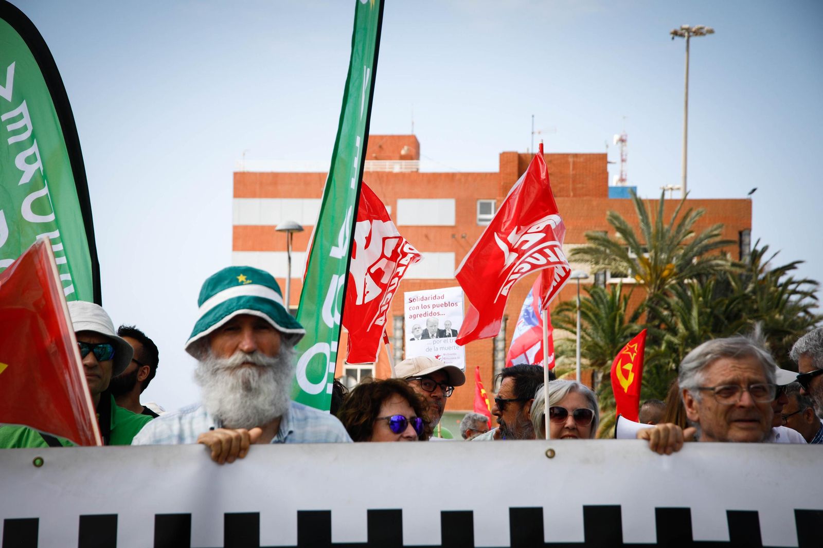 Las imágenes de la manifestaciones del 1 mayo en Almería, Día del Trabajador