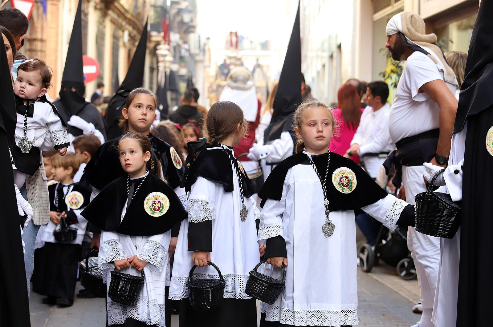 Monaguillos de la Hermandad de la Sagrada Cena. Semana Santa 2022. Monaguillos de la Hermandad de la Sagrada Cena. Semana Santa 2022.