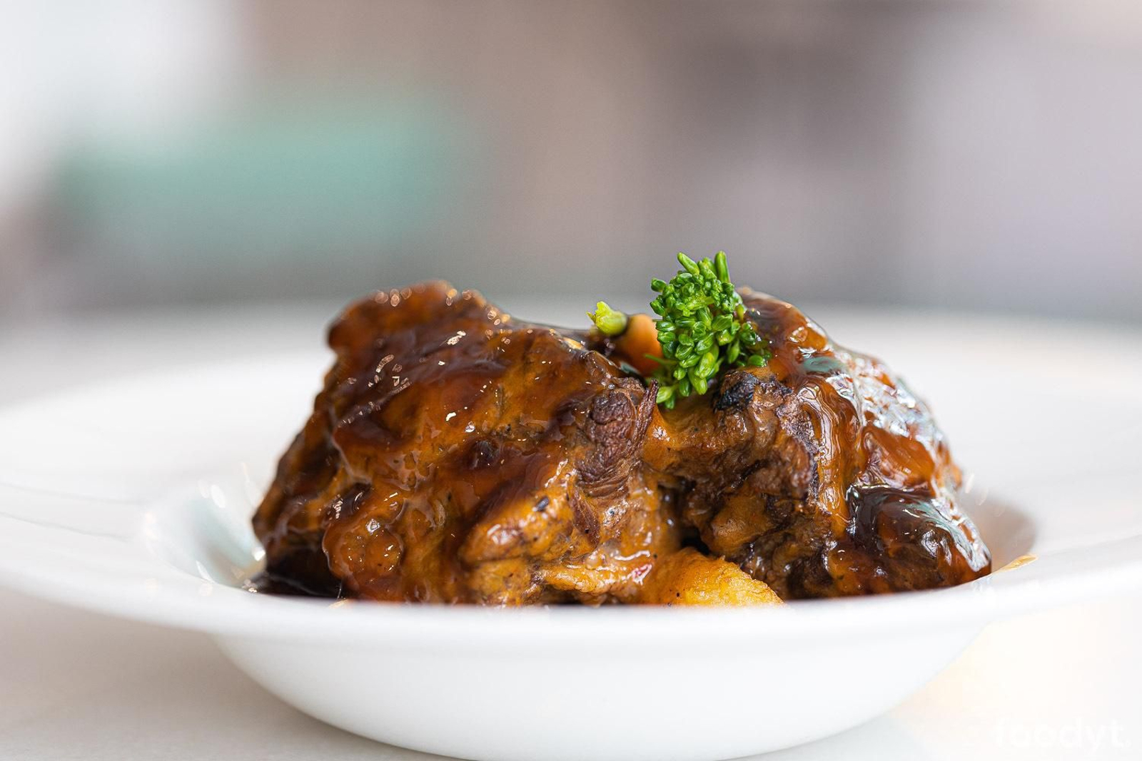 Plato de cola de toro