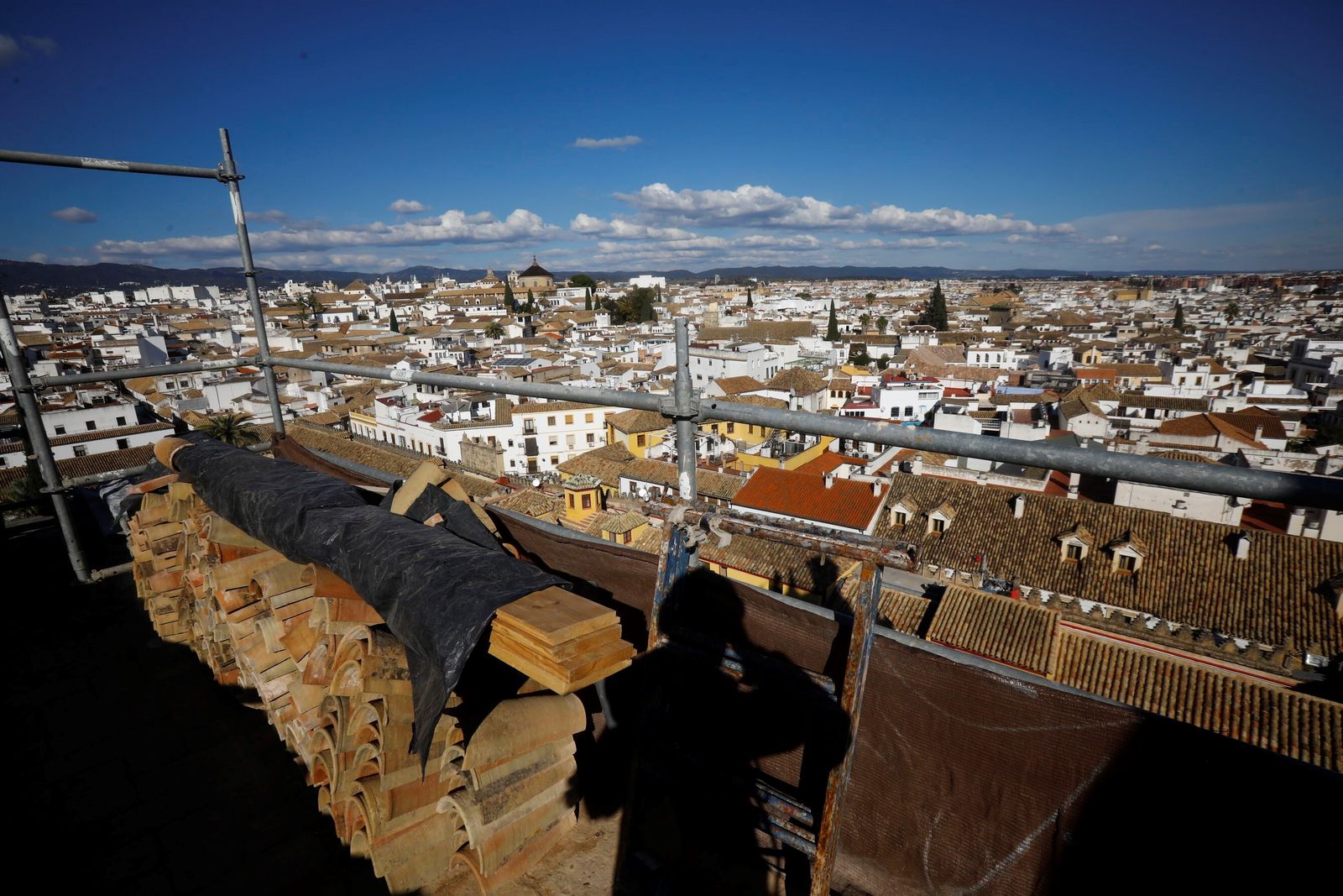 Una visita a las cubiertas y la Capilla Real de la Mezquita-Catedral de Córdoba, en imágenes