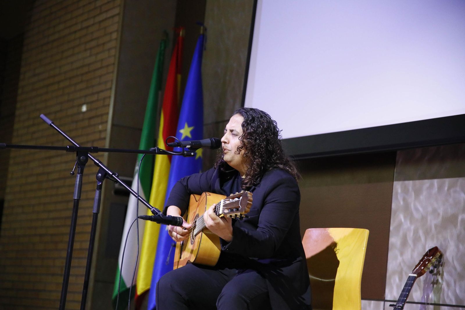 Las imágenes del acto de entrega de la Medalla de Oro a José Fernández Torres Tomatito, en la Universidad de Almería