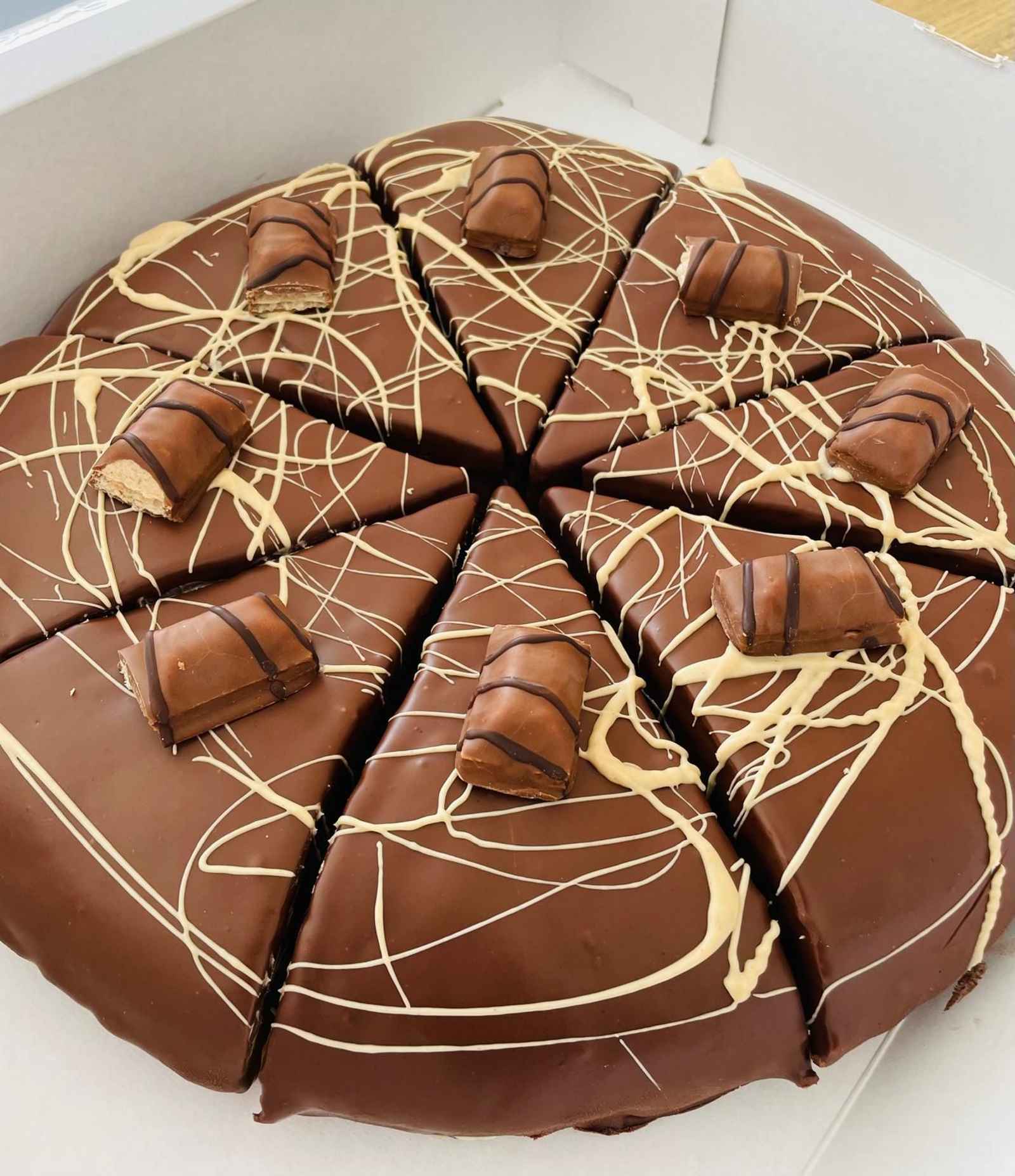 Cuñas de nuevos sabores: kinder y pistacho, en Tartaramusa