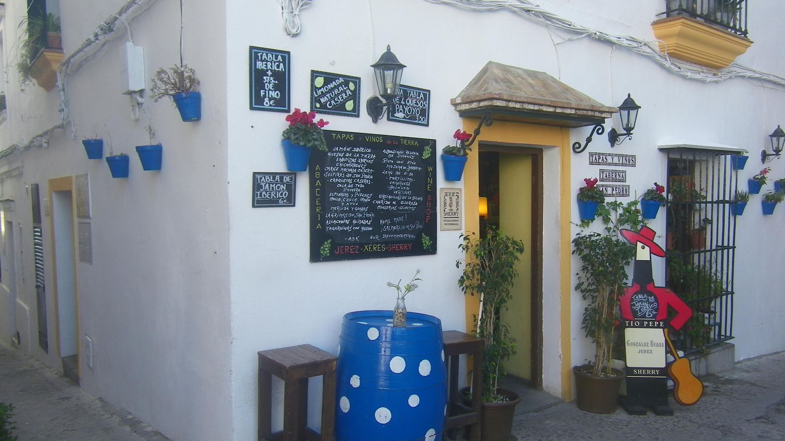 Taberna San Pedro. Taberna San Pedro.