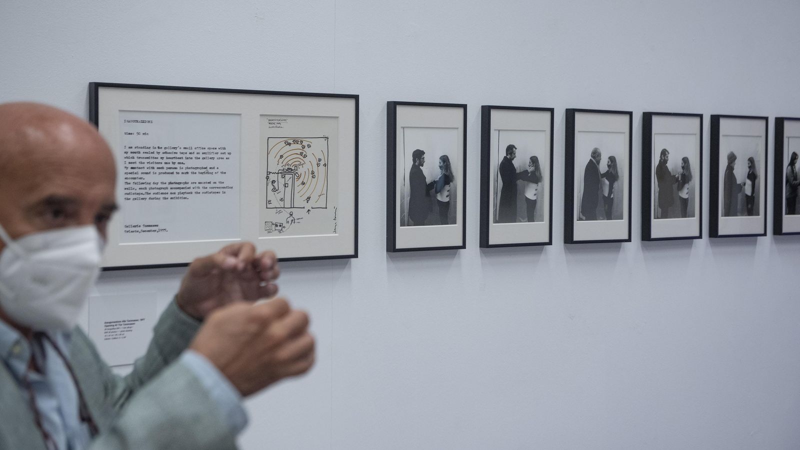 La muestra recupera también bocetos y anotaciones de las acciones.