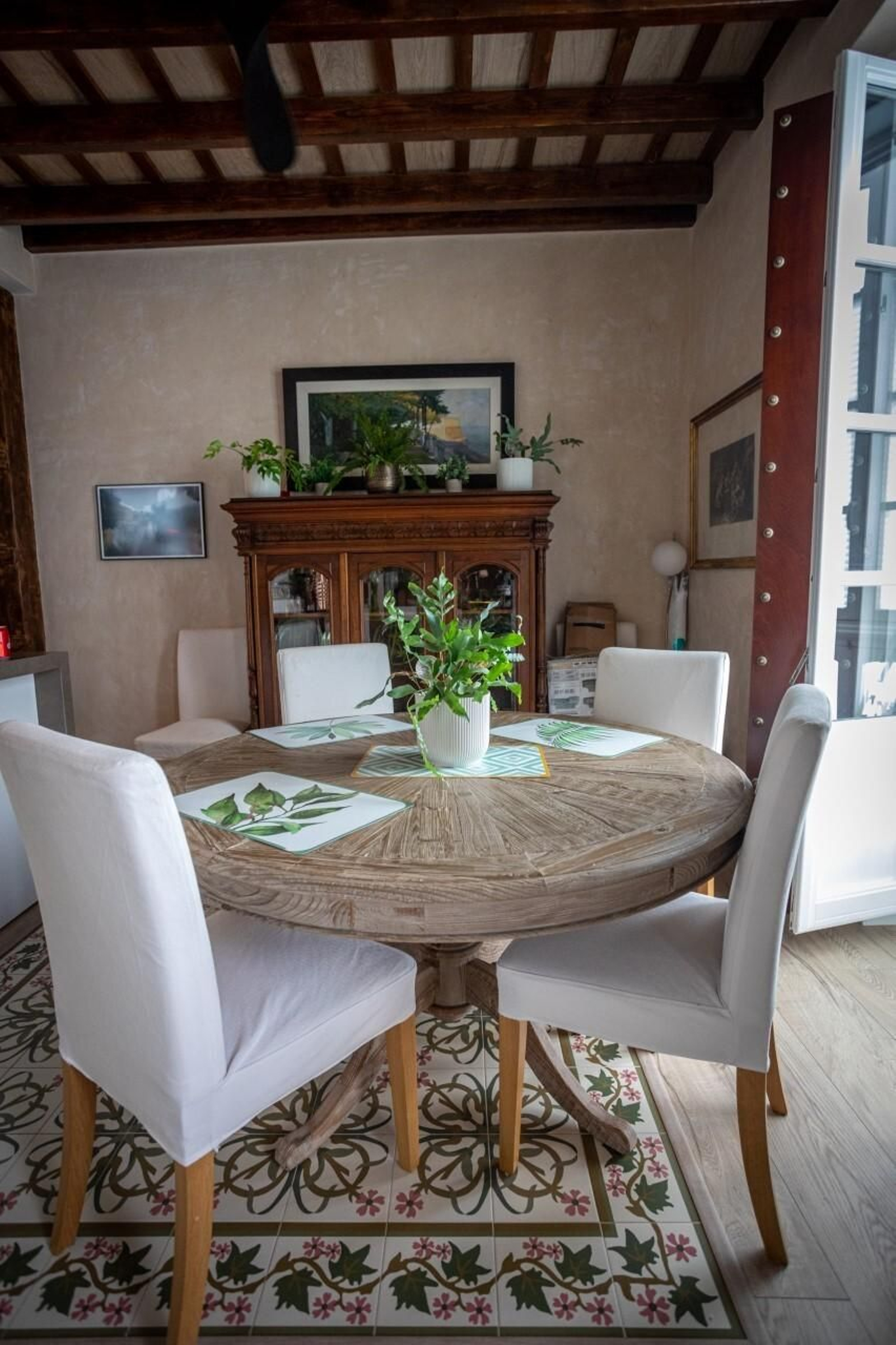 La finca de la calle Horozco con guiños a Costa Rica