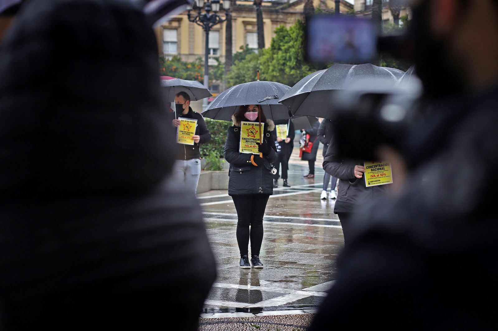 Protesta de las peluquerias en Jerez