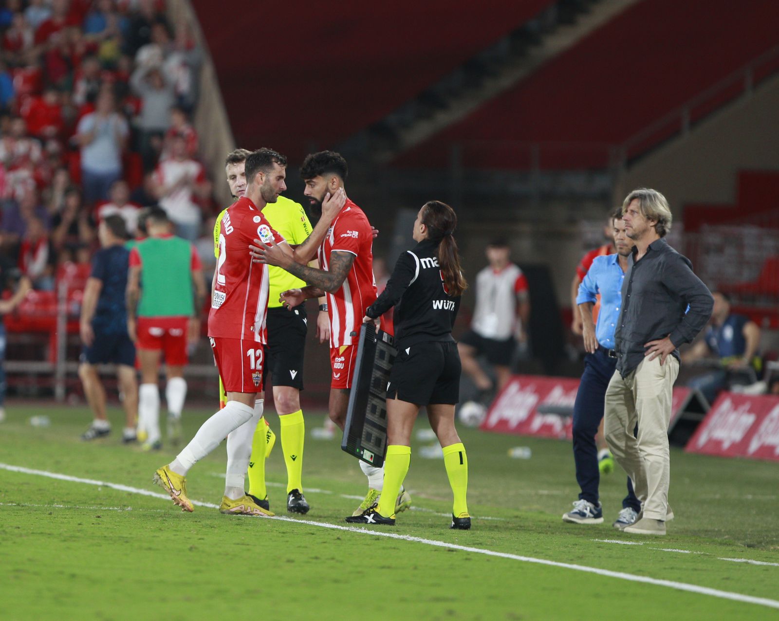 Imágenes del partido de fútbol U.D. Almería-Girona F.C.