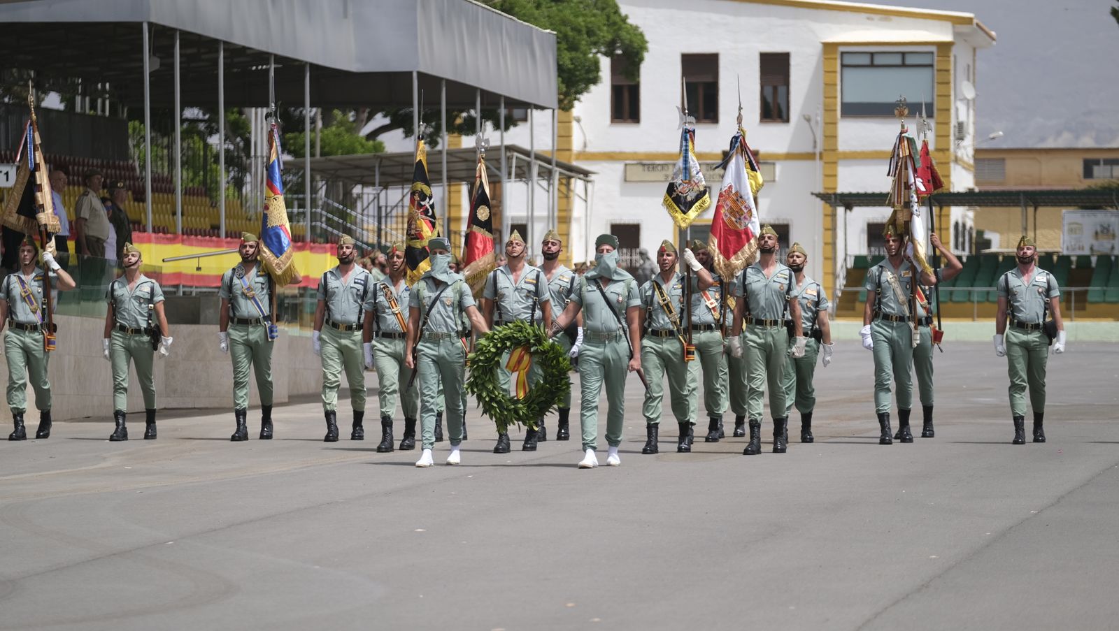 Visita de la Ministra de Defensa Margarita Robles a La Legión Española, en Viator