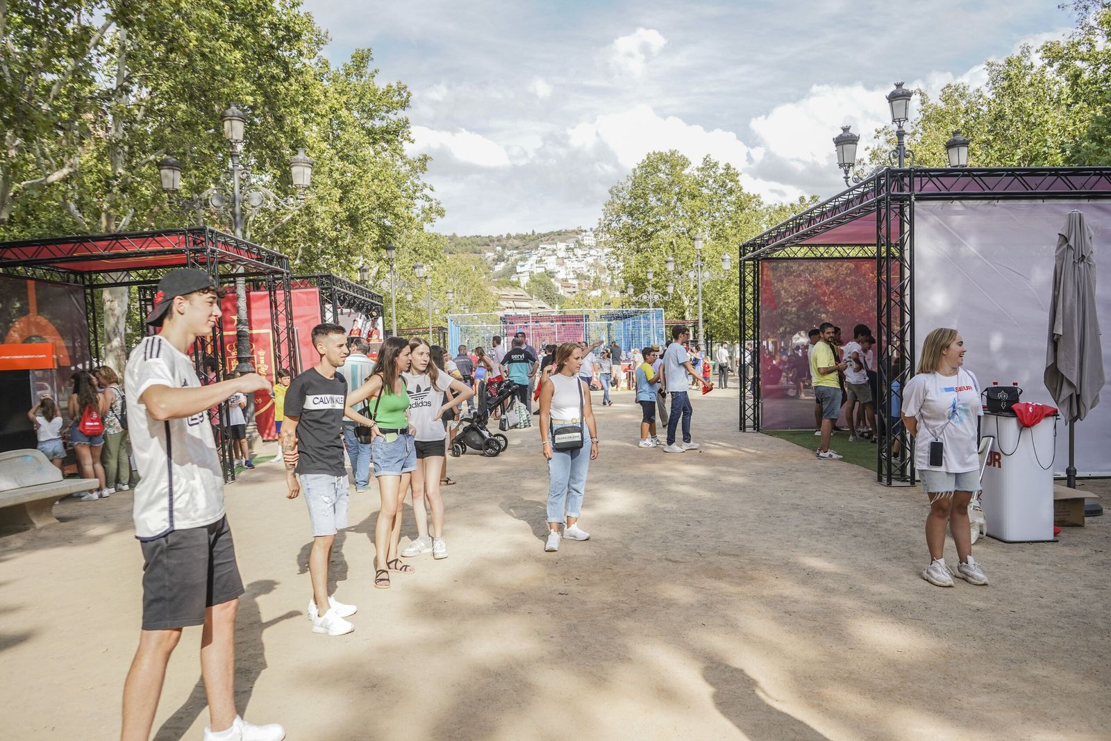 Granada disfruta con la Fan Zone de la Selección española