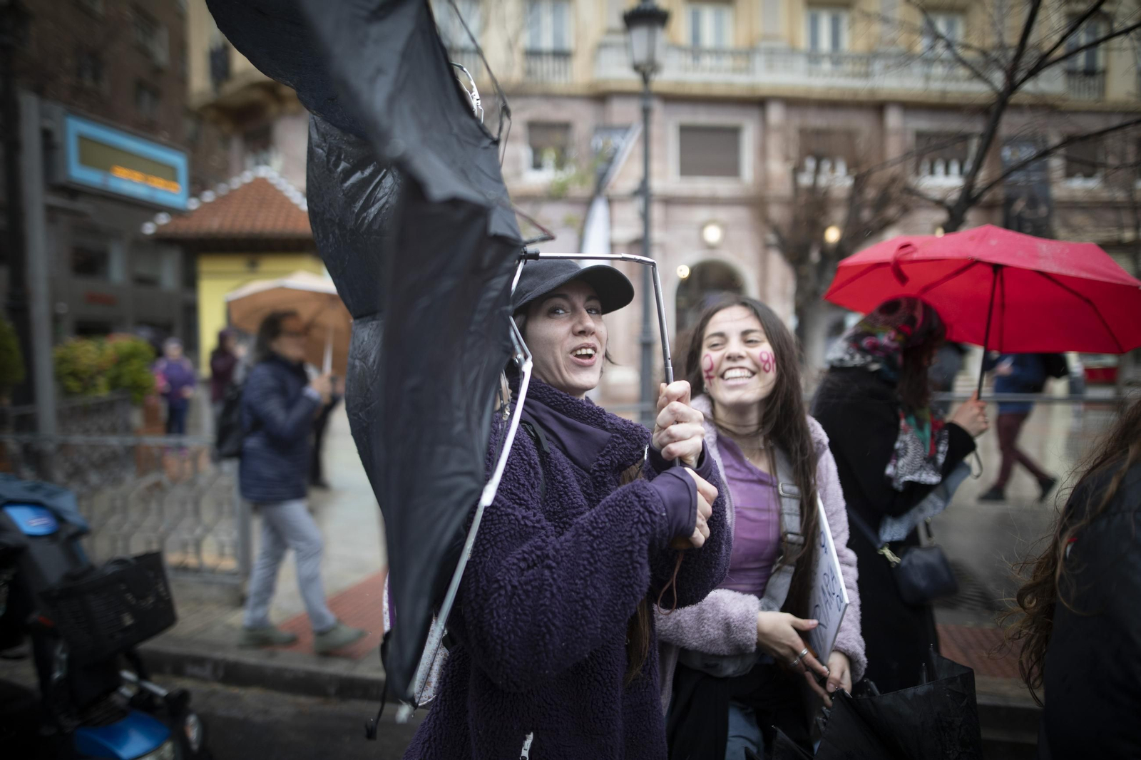 Las mejores imágenes de la manifestación del 8M en Granada