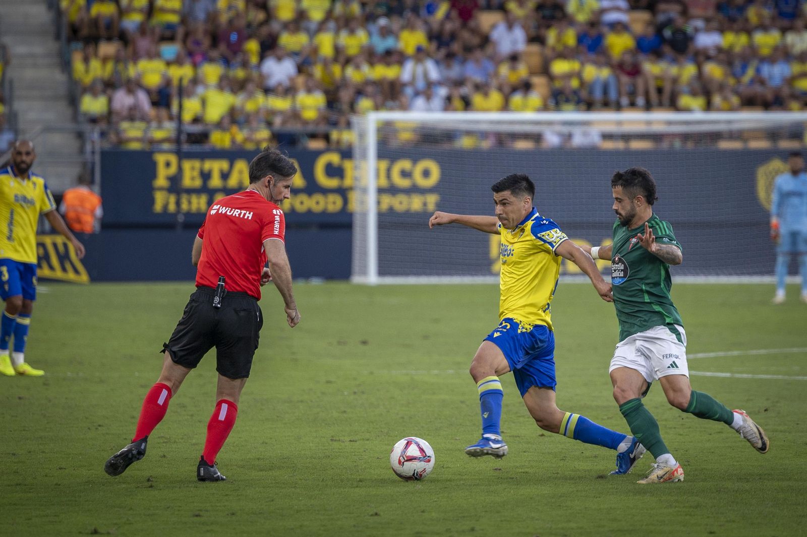 Las imágenes del Cádiz CF-Racing de Ferrol