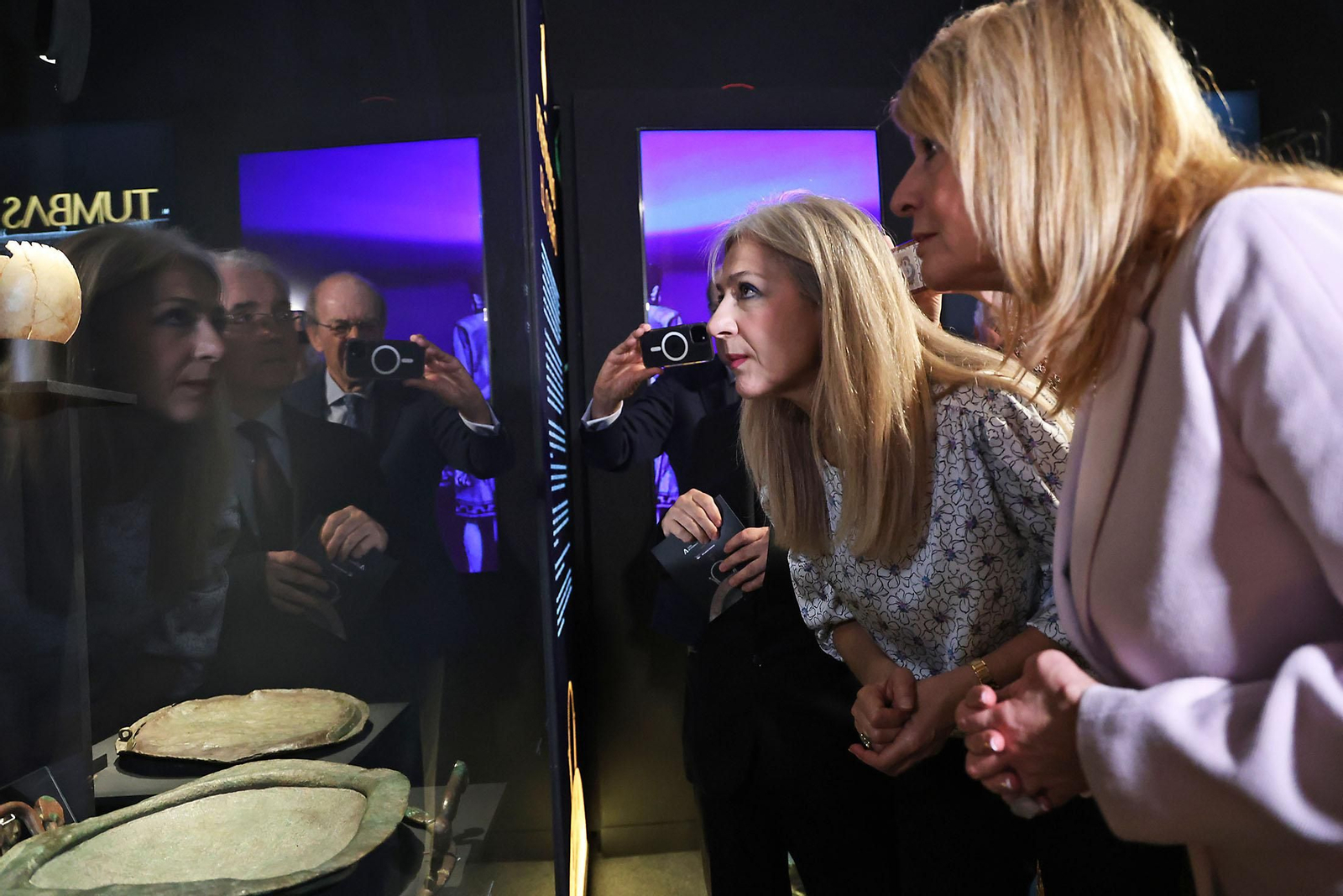 Imágenes de la inauguracion de le exposición 'La Joya, Vida y Eternidad en Tarteso' en el Museo de Huelva