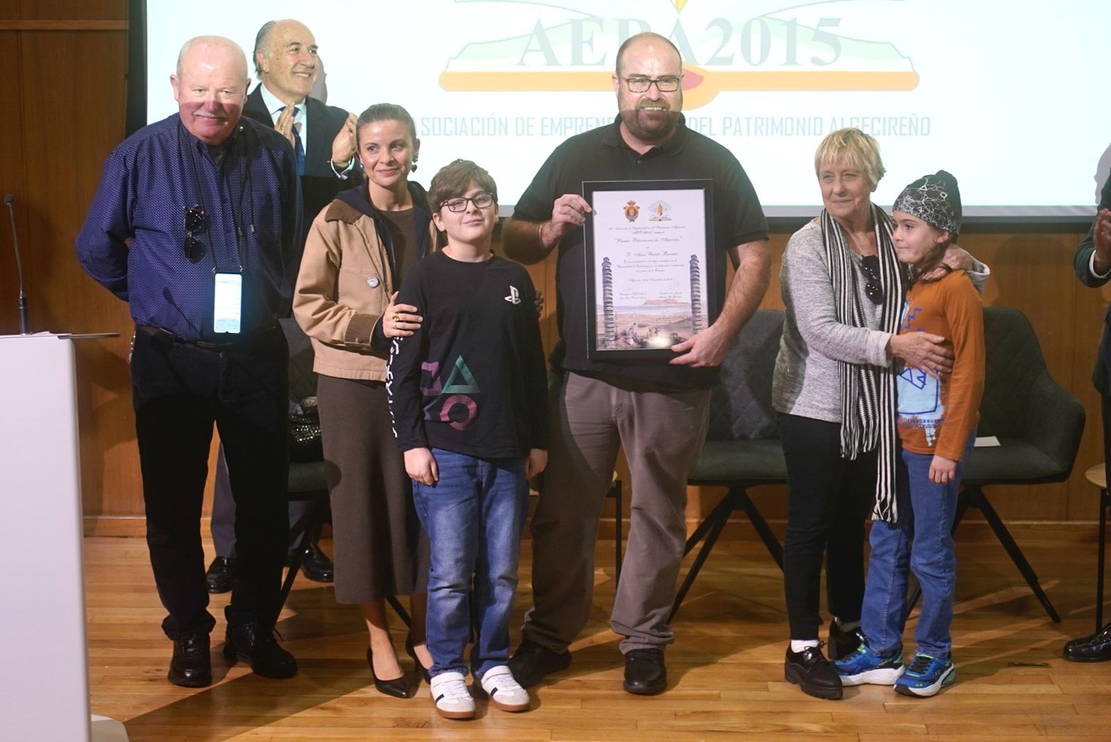 Fotos de la entrega del reconocimiento a Asier Unciti