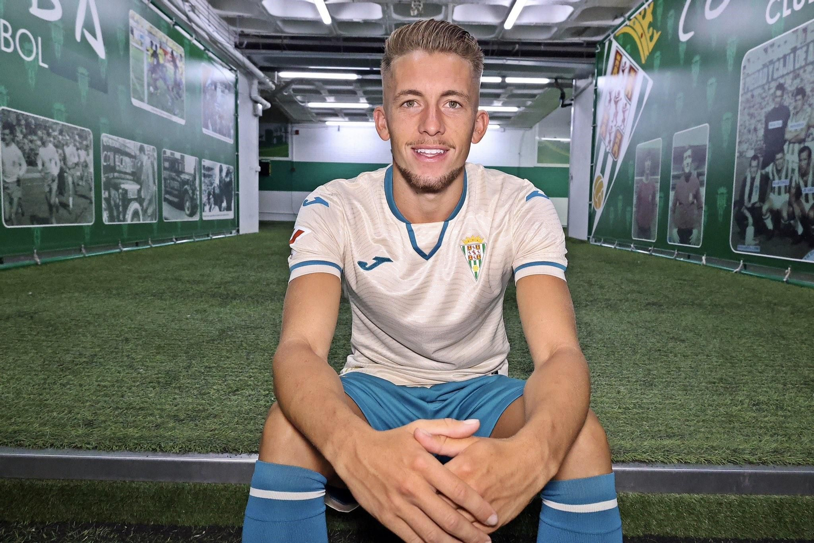 Tercera camiseta del Córdoba CF 2024-25.