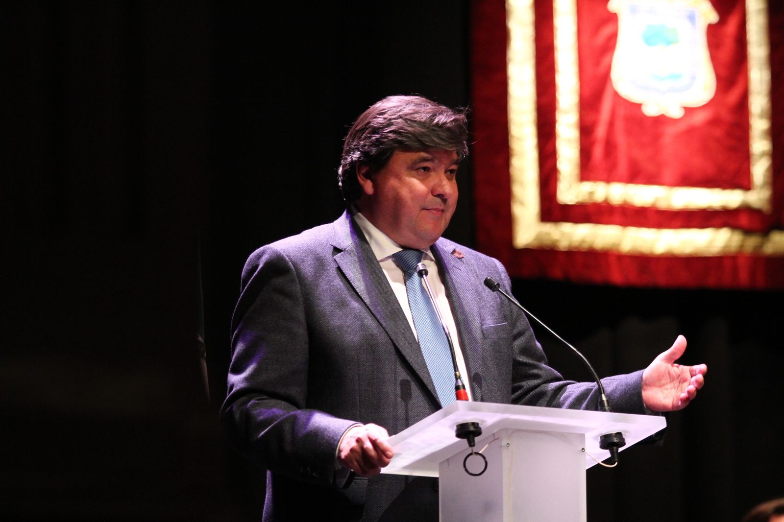 La policía Local entrega las medallas en el día de su patrón