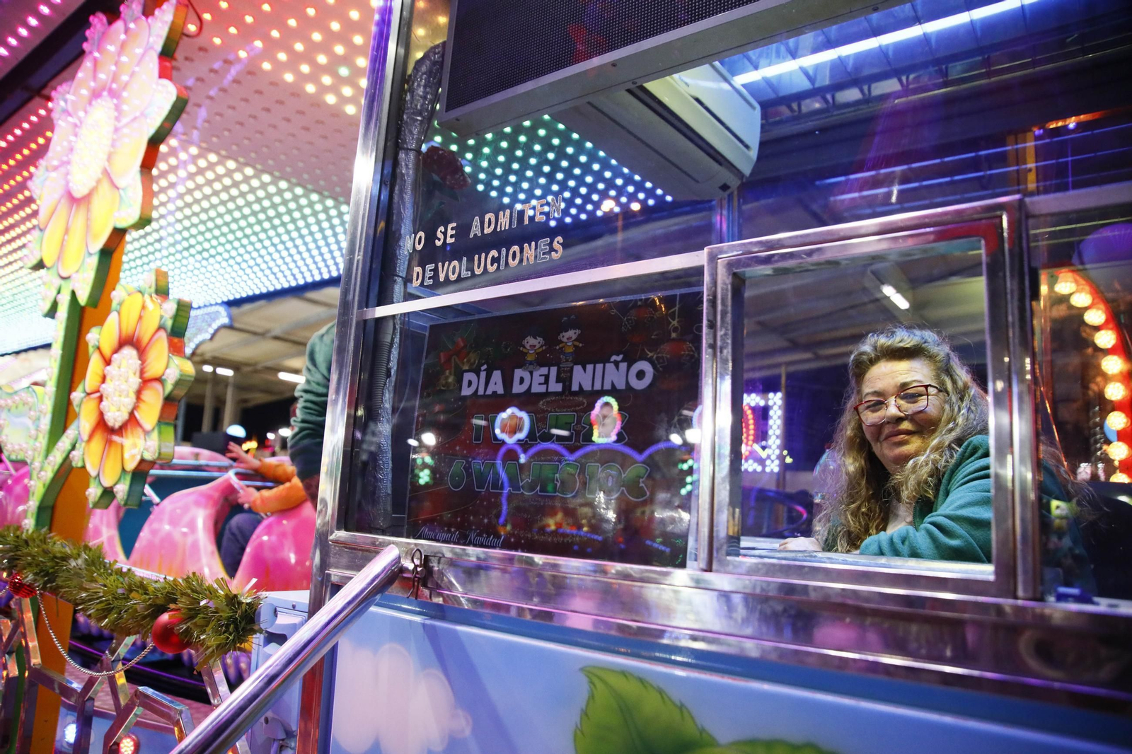 Las mejores imágenes del encendido navideño en Almería