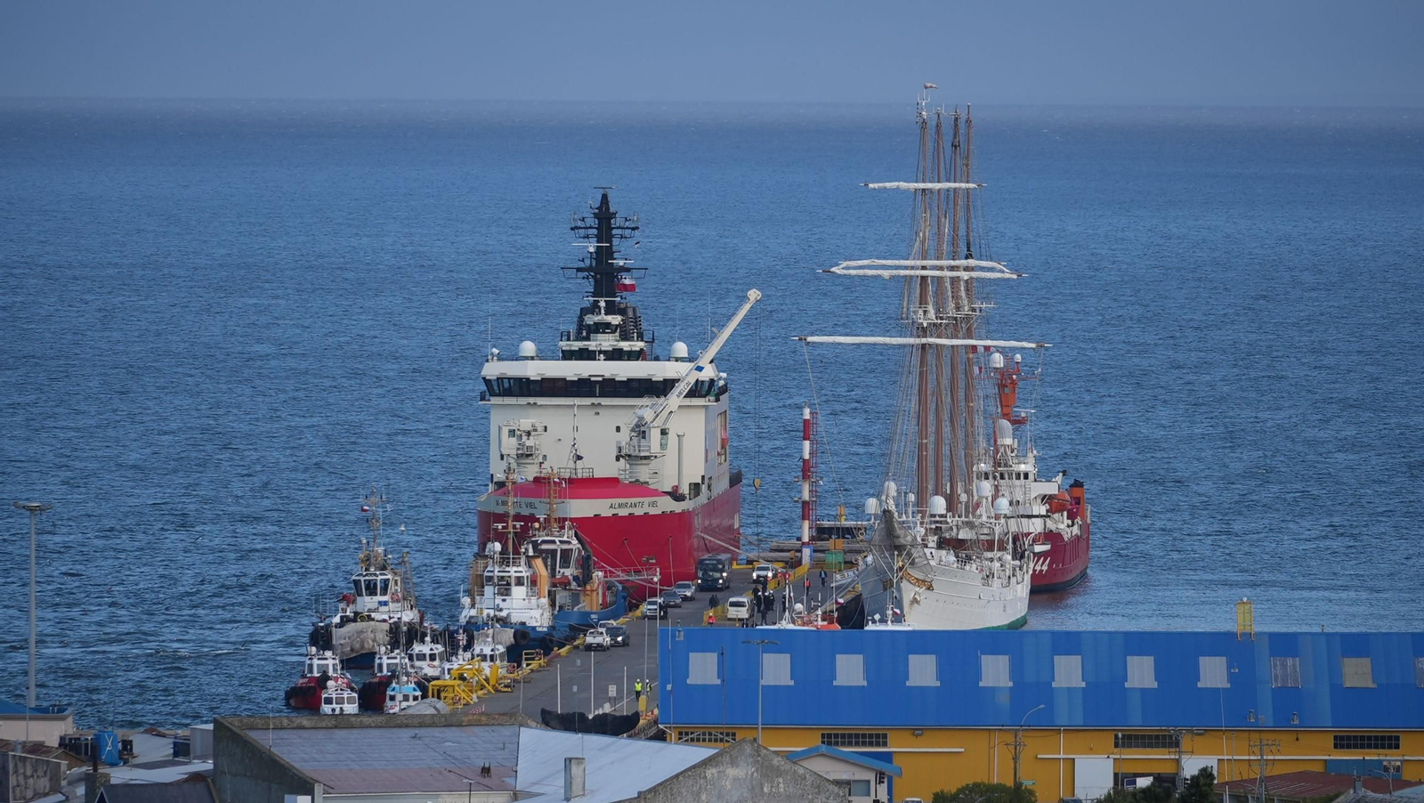 Las imágenes del 'Juan Sebastián de Elcano' en Punta Arenas (Chile)