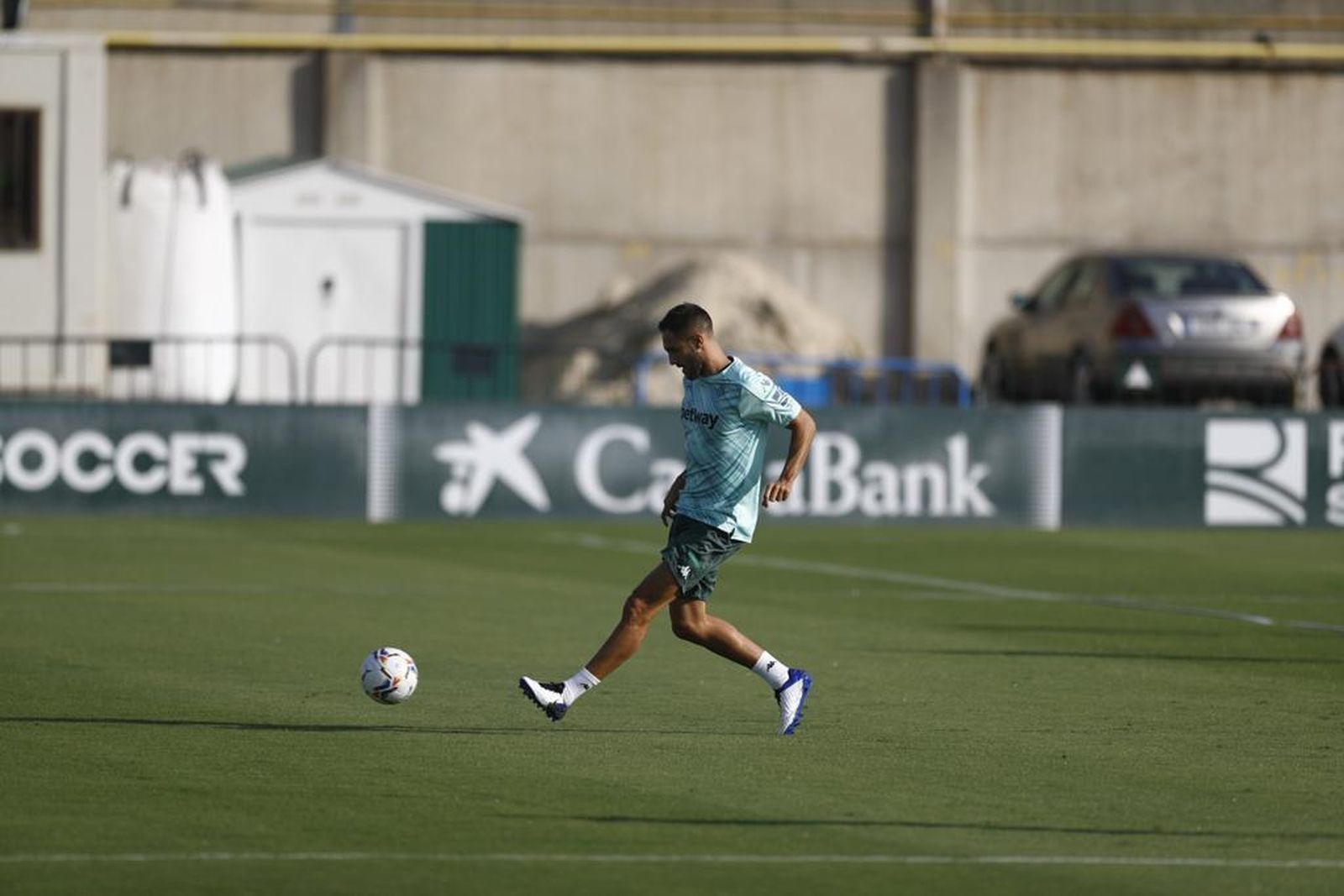Víctor Ruiz, en el entrenamiento matinal de este miércoles.