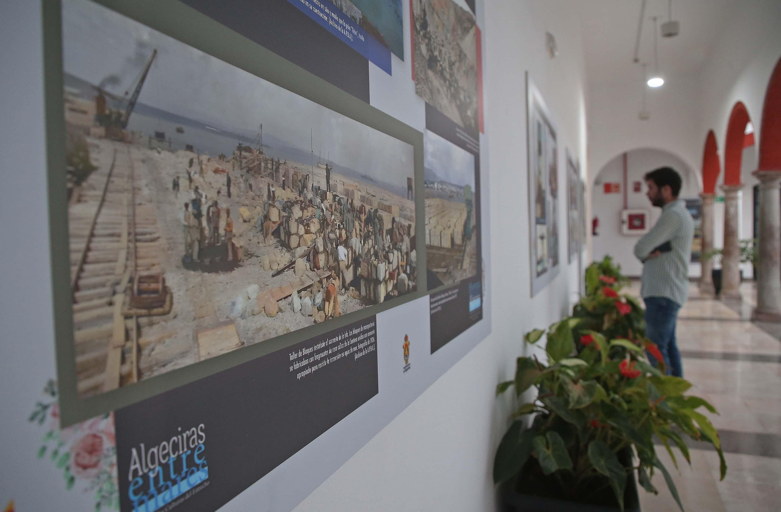 Un paseo por la historia del Puerto de Algeciras, en imágenes