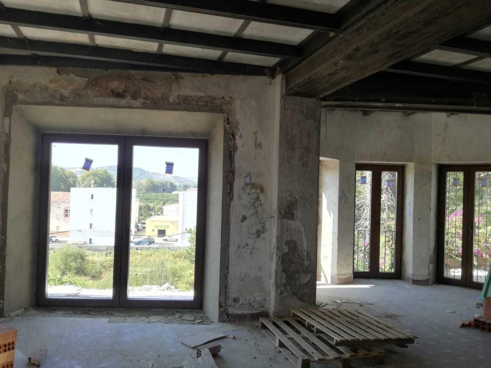 Interior de la Casita de campo de San Martín del Tesorillo, a cuya rehabilitación contribuirá la compañía Naturgy.