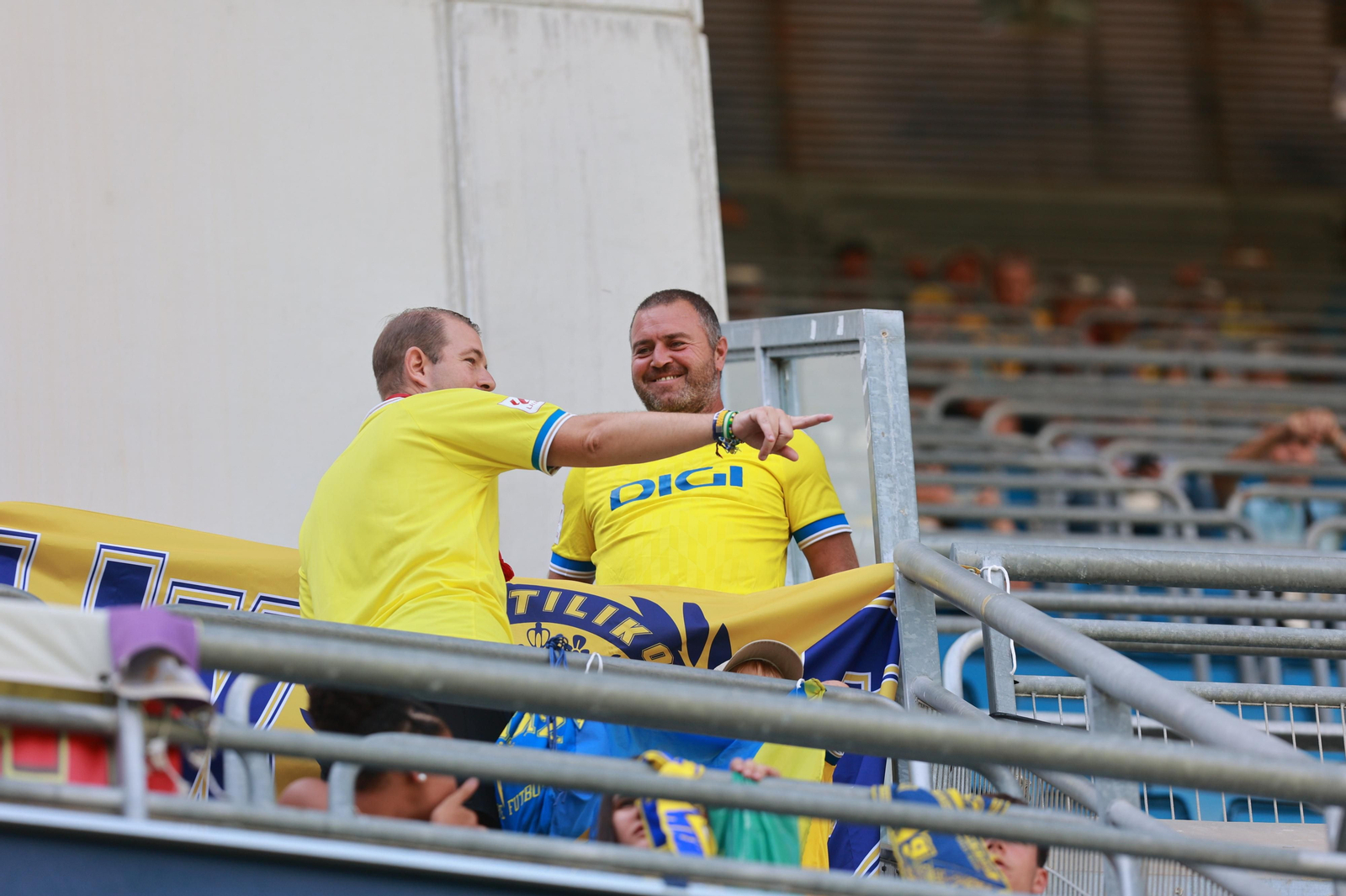 Búscate en las imágenes del Cádiz CF-Girona