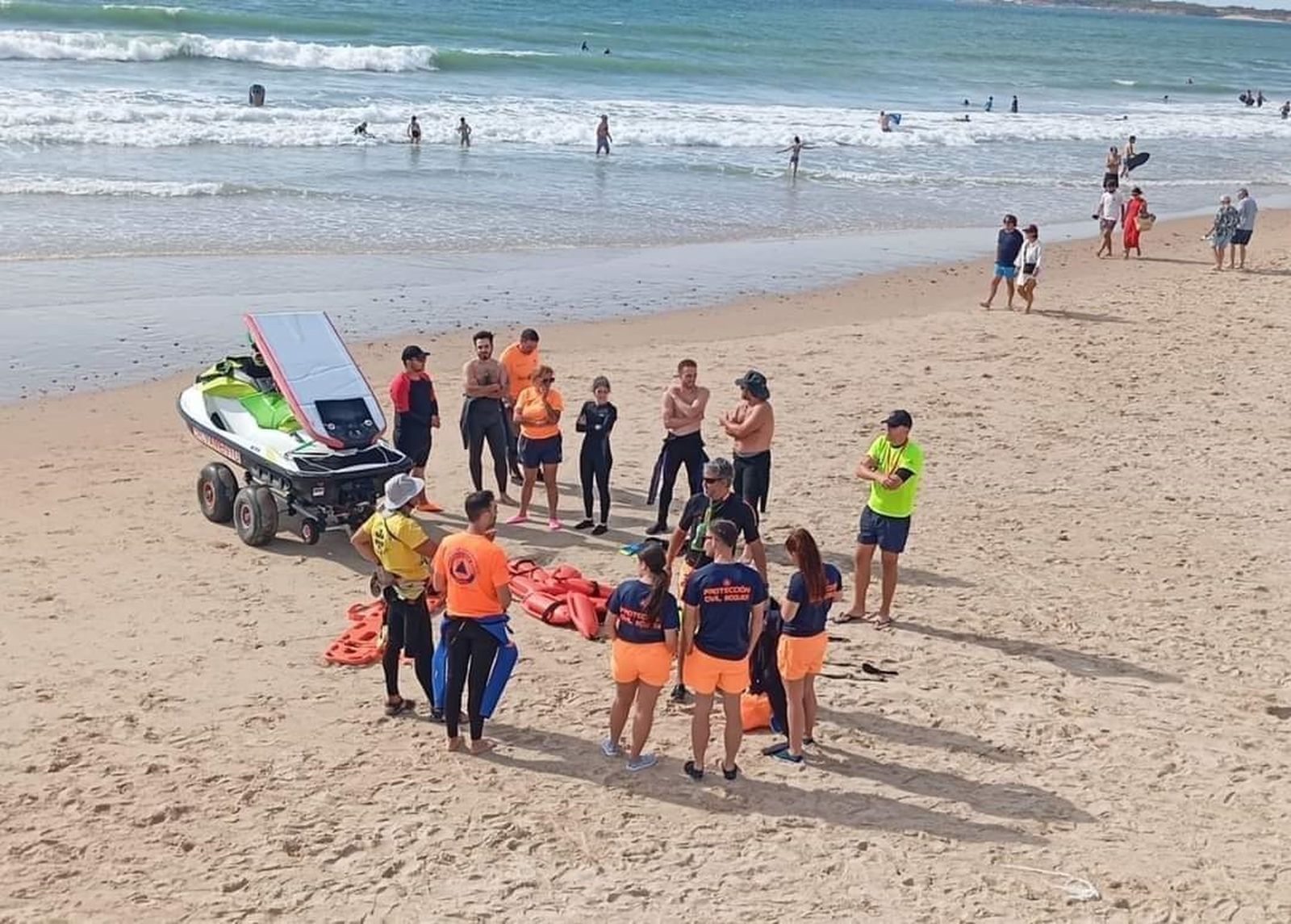 Algunas de las prácticas se han realizado en la playa de El Palmar.