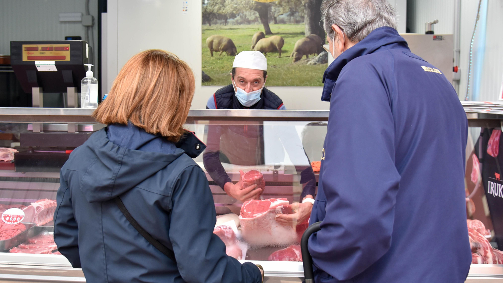 Los mercados de abasto de Algeciras y La Línea tras diez dias  de paros en el transporte